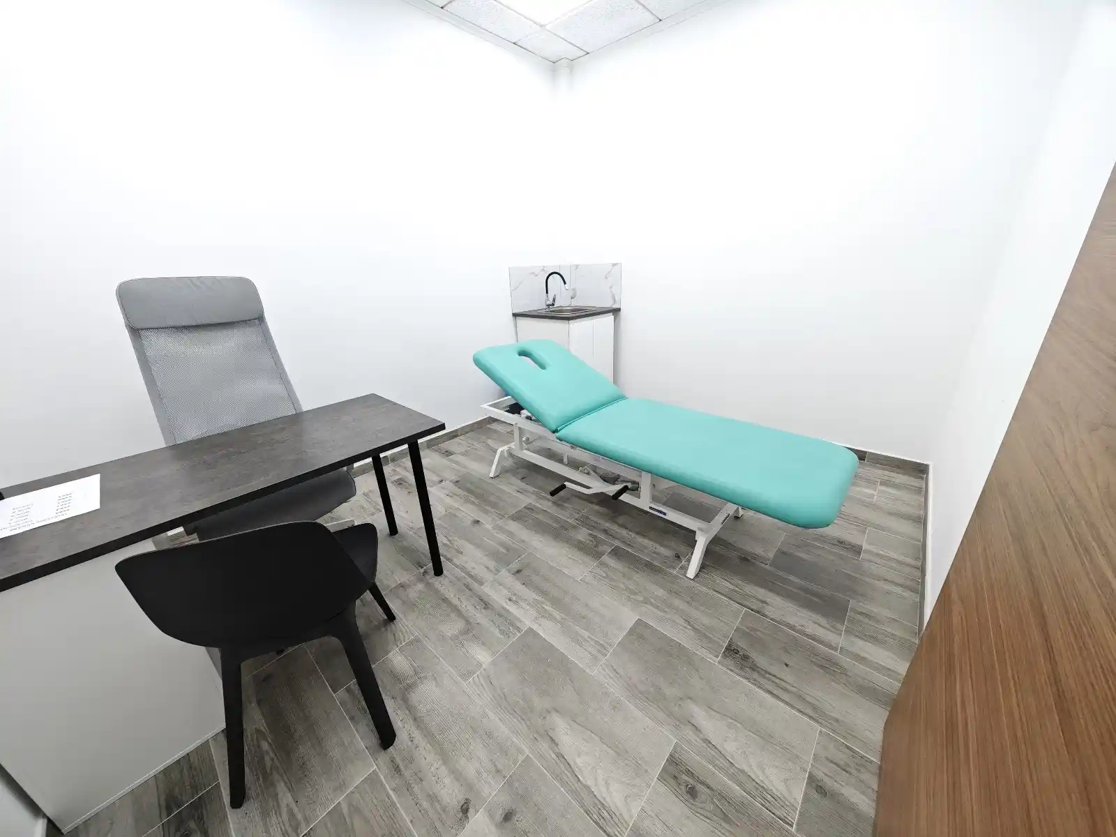 Centre Podològic Baix Montseny 8 Consulta3